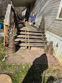3rd image of 330 Hiram West Rd