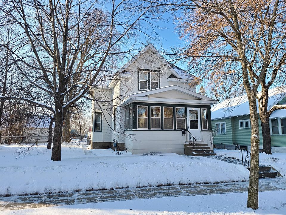 1st image of 117 17th Ave S