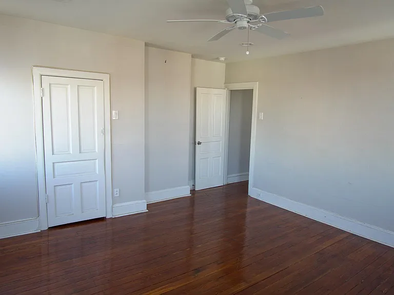 1900 S 18th St #3 — Photo 7