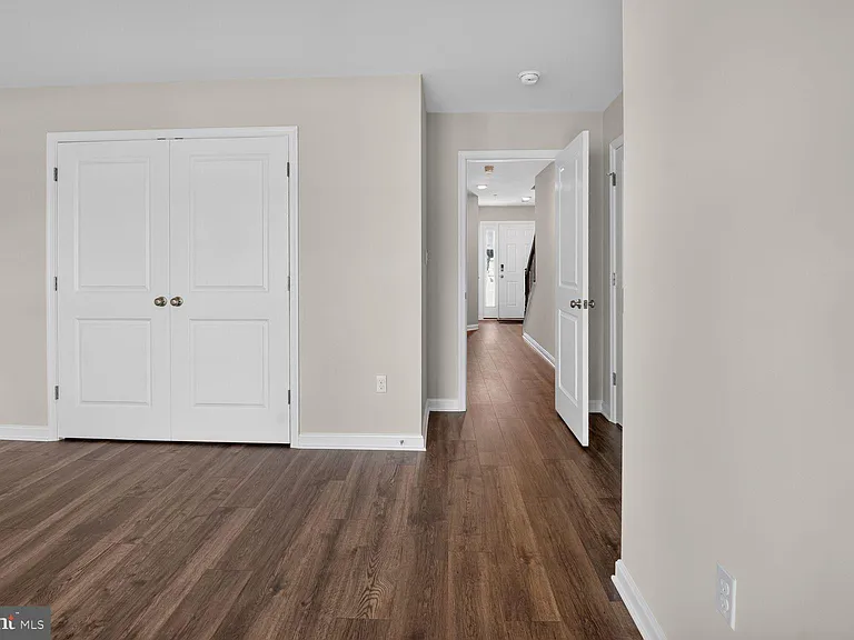 29 Merion Ave — Photo 18