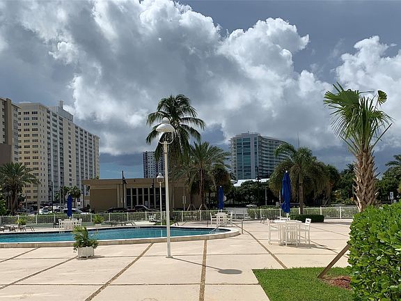3rd image of 201 N Ocean Boulevard #611
