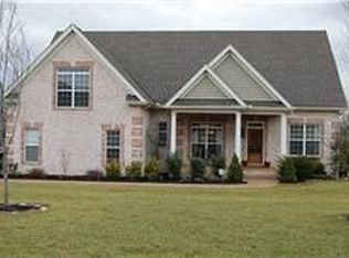 1003 Cabriolet Ct, Gallatin, TN 37066