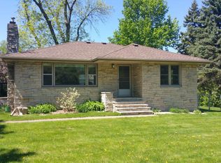 9509 Briar Cir, Bloomington, MN 55437