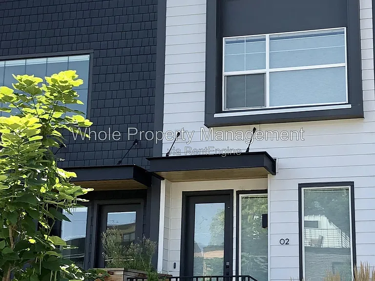 3715 Jason St #2 — Photo 2