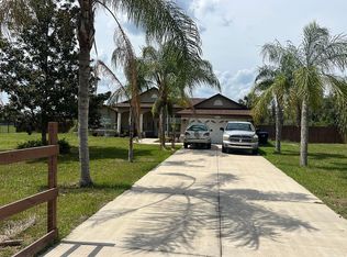 8001 Earlwood Ave, Mount Dora, FL 32757