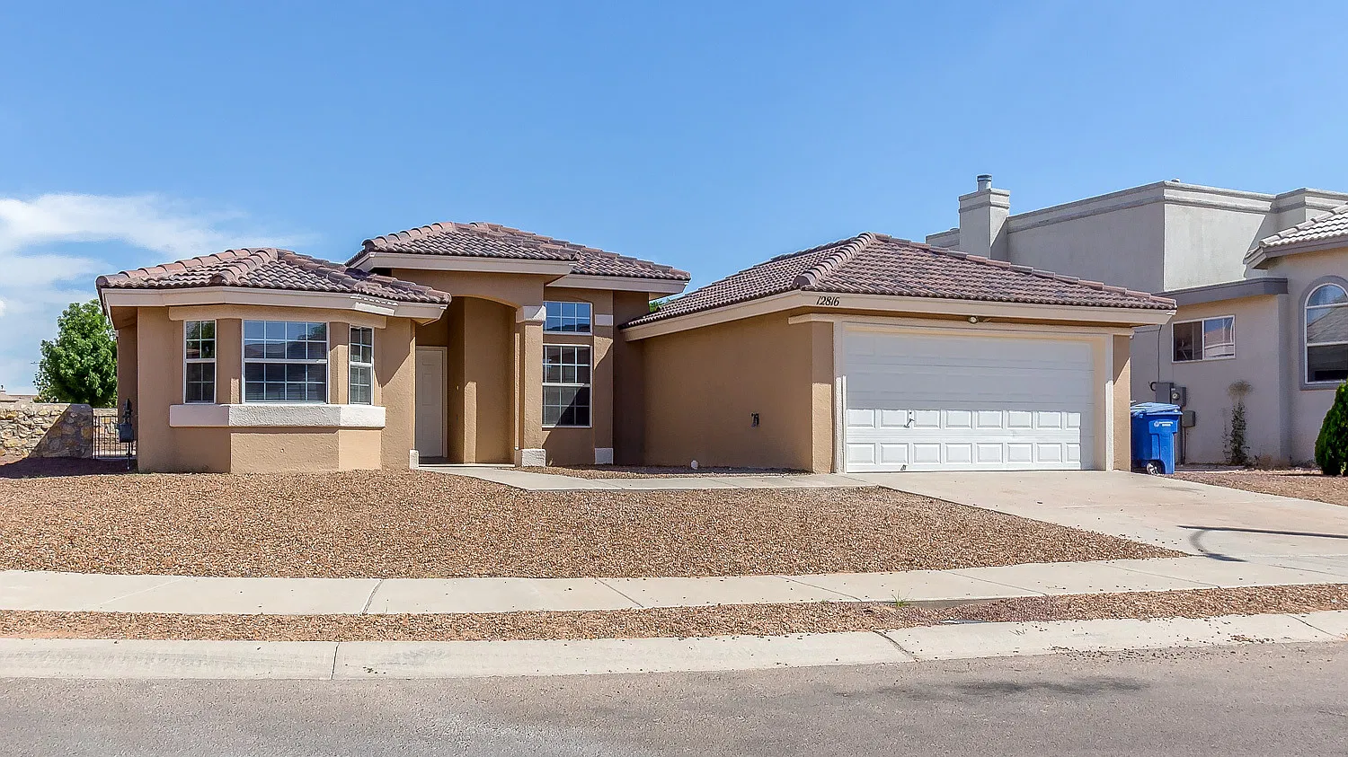 4 Bedroom rental home on corner lot — Photo 2