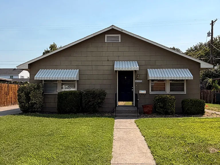 1210 Potter Ave — Photo 14