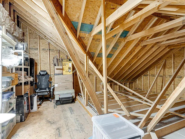 4893 Preserve Dr — Photo 36