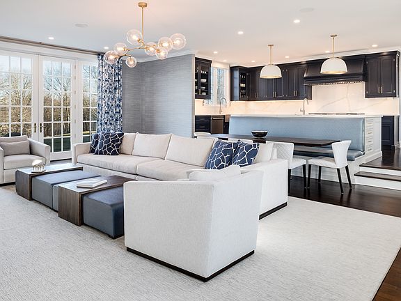 425 Grace Church Street