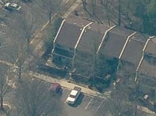 2376 Southgate Sq, Reston, VA 20191