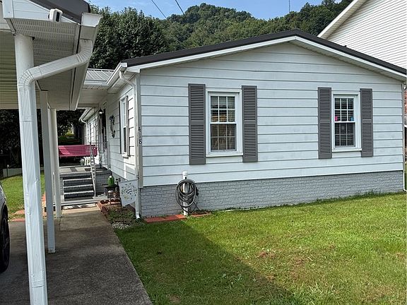 2nd image of 418 2nd St W