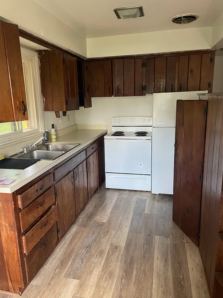 Building Photo - 3666 Carman Rd #2L