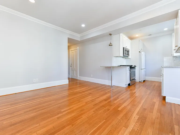 14 Armstrong St #2 — Photo 7