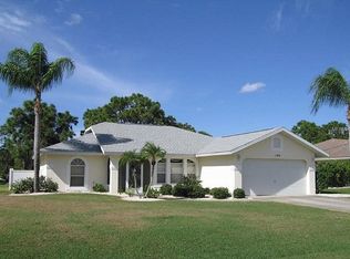 190 Fairway Rd, Rotonda West, FL 33947