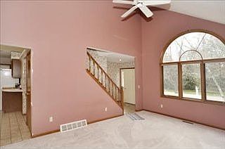 4th image of 9347 Bunkerhill