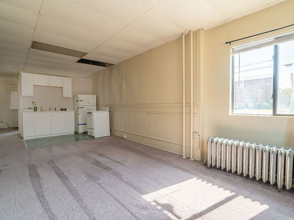 1st image of 453 Penora St