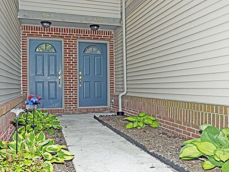 538 Napa Valley Dr — Photo 36