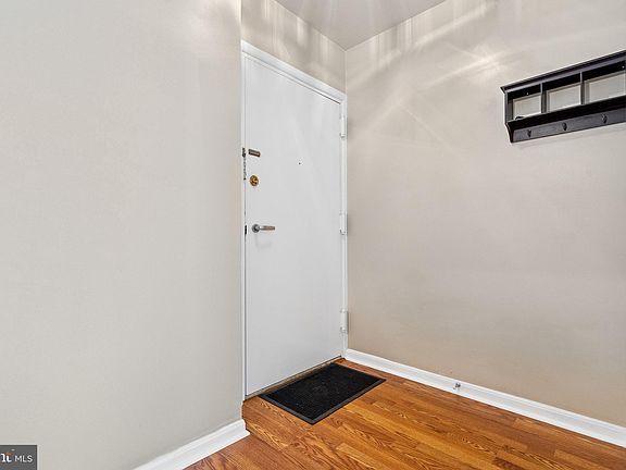 3rd image of 9733 Kings Crown Ct APT 102