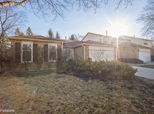 646 Dunsten Cir #646, Northbrook, IL 60062