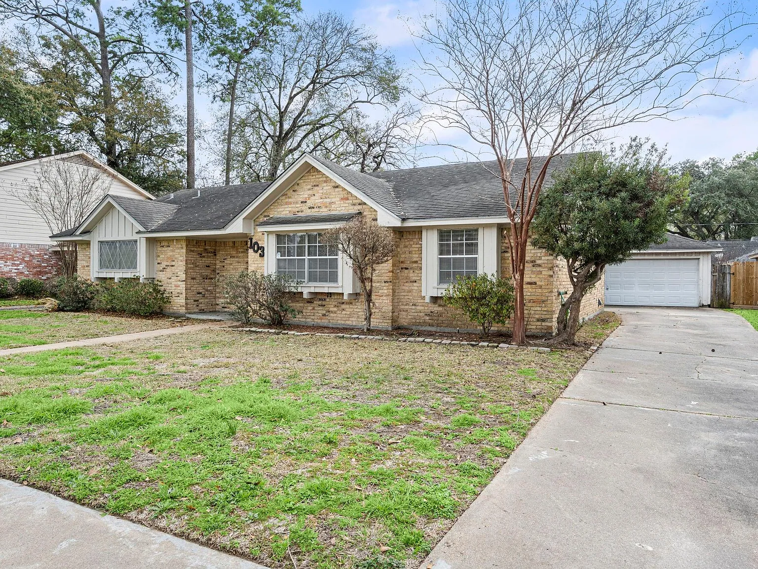 3 bed, 2.0 bath, 1898 sqft, $1,895 — Photo 3