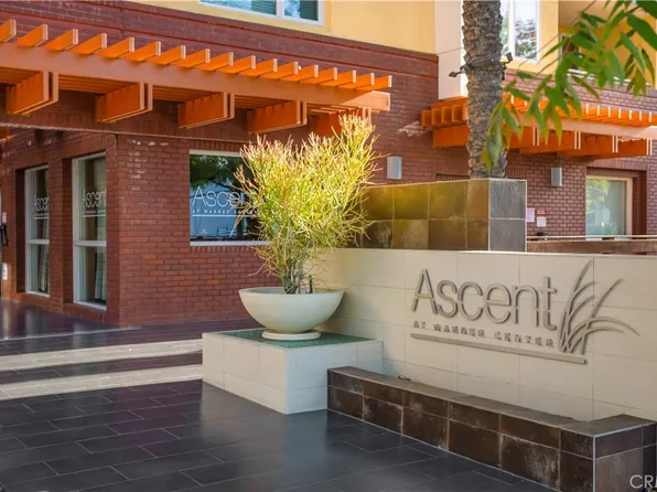 21301 Erwin St, Woodland Hills, CA 91367