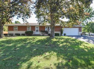 2376 Standridge Ave E, Maplewood, MN 55109
