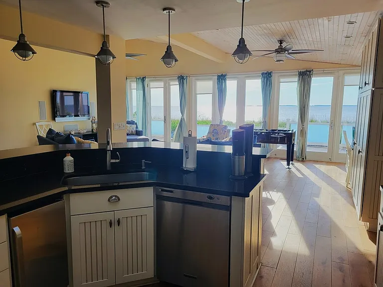 8034 Riverview Rd — Photo 19