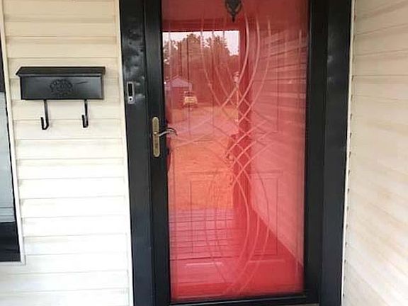 4th image of 3212 Miami Ave