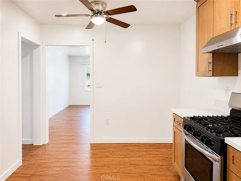 15228 S Normandie Ave #B — Photo 6