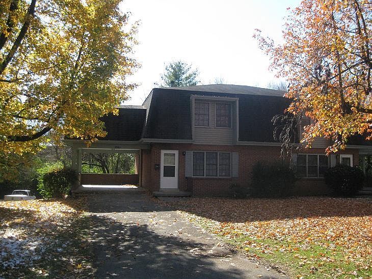 1st image of 806A Malabu Dr
