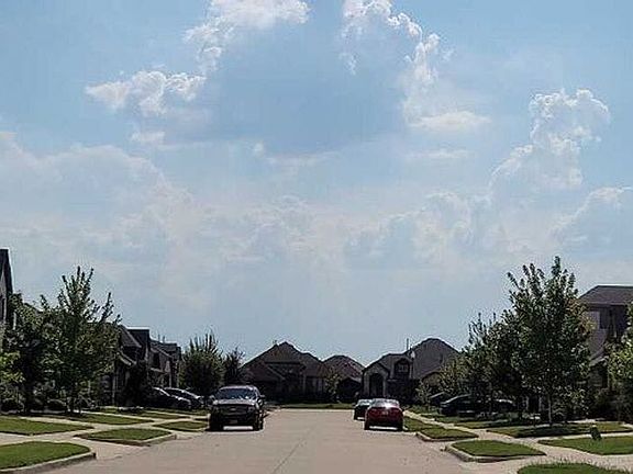 5th image of 3101 Summer Star Ln