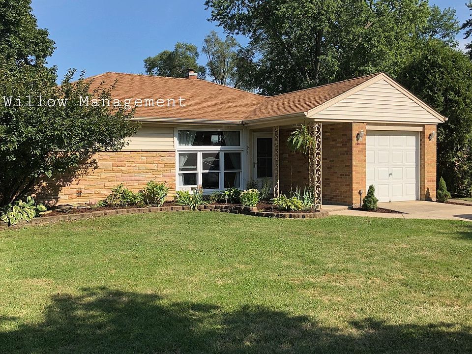 1st image of 1075 E Villa Dr