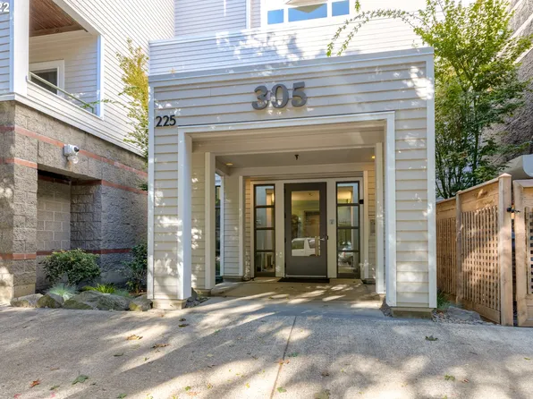 305 S Montgomery St Unit 201, Portland, OR 97201