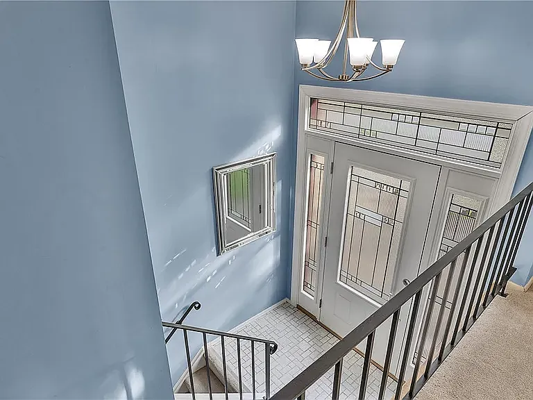 721 Pine Valley Dr — Photo 2
