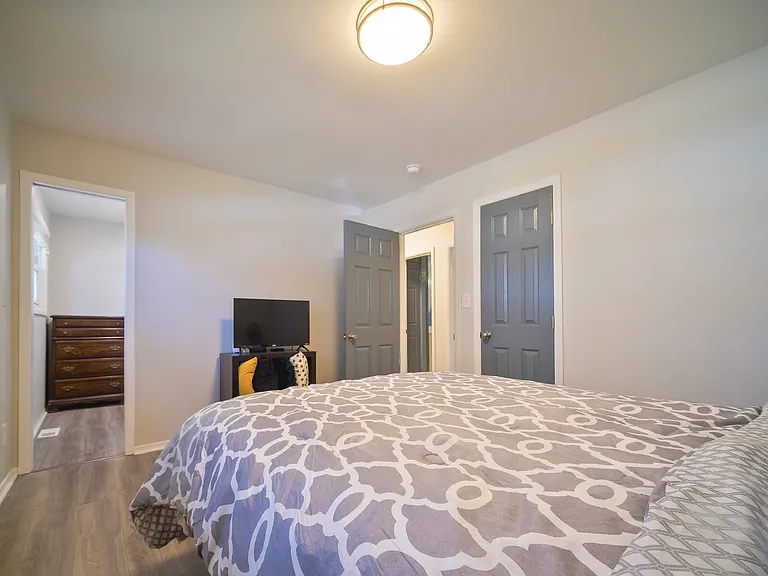 2515 Thornton Rd — Photo 18