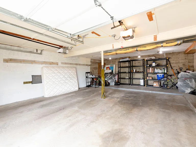 4553 S Brockbank Dr — Photo 35