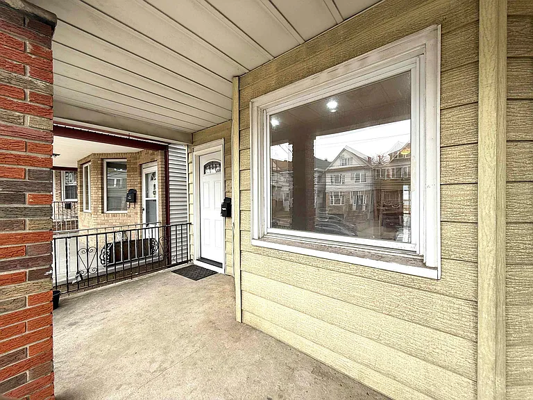 136 W 31st St #1 — Photo 19