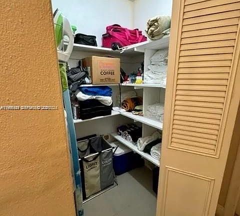 5th image of 1840 Dewey St APT 103