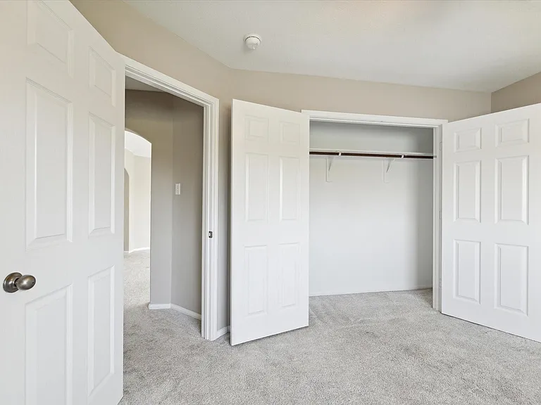 30507 Russell Point Dr — Photo 23