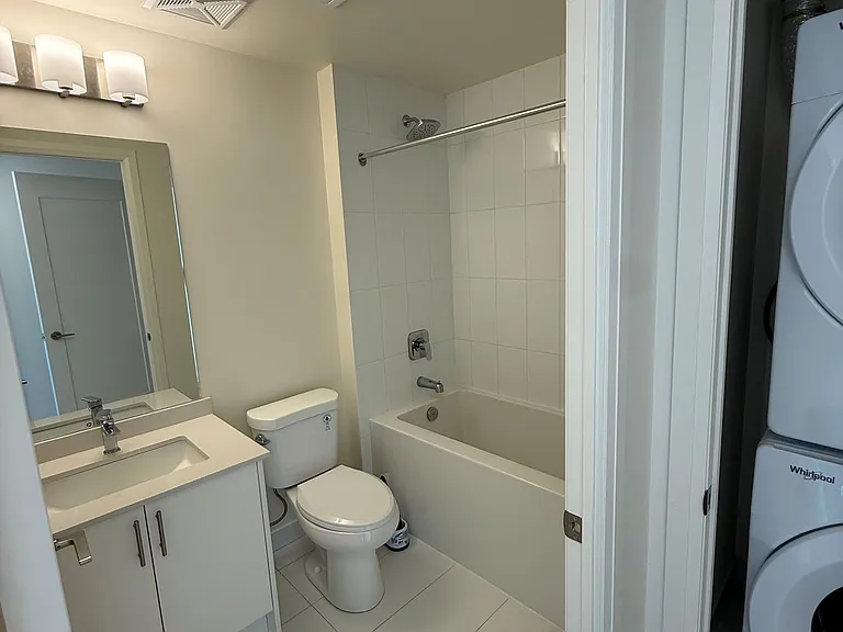 27 Korda Gate #2308 — Photo 11