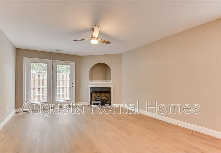 111 Kelly Dr SW — Photo 8