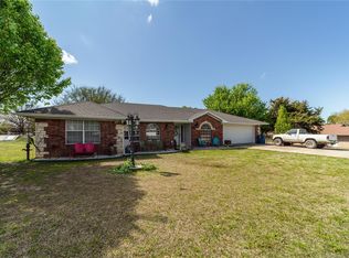 112 Park Ave, Hartshorne, OK 74547