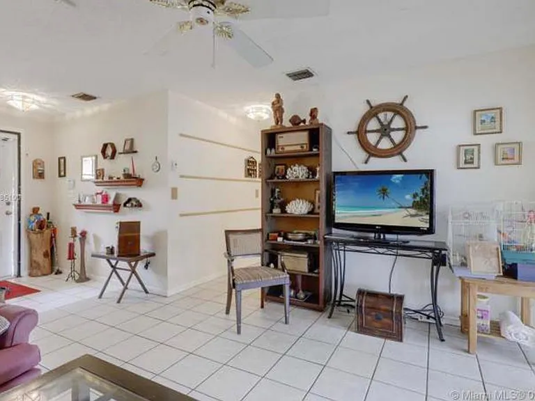 12559 SW 144th Ter — Photo 15