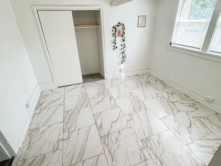 2600 Kingman Blvd #12 — Photo 7