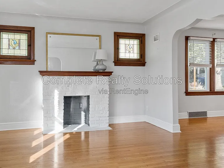8511 Florence Ave — Photo 14