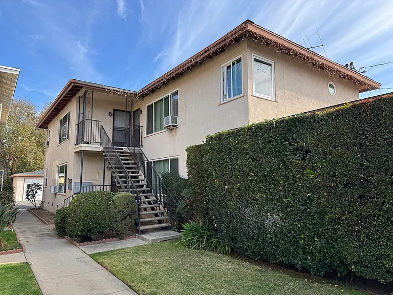 1204 N Monterey St #E — Photo 11