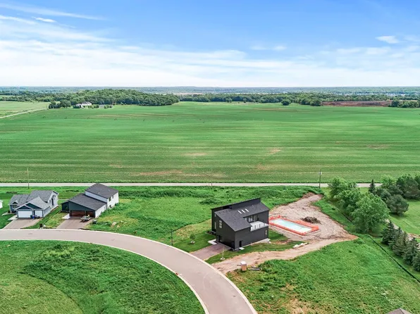 9942 14th Cir NE, Saint Michael, MN 55376