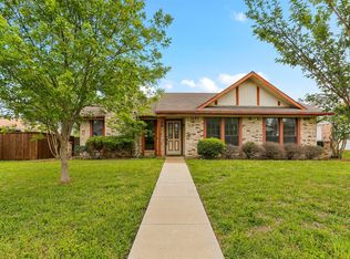 1400 Golden Grove Dr, Mesquite, TX