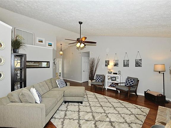 5th image of 161 Monterey Ct