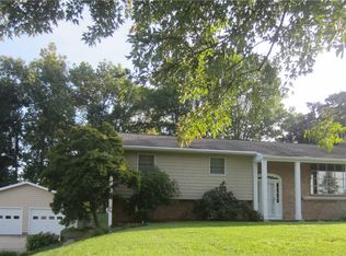 619 Indian Hills Dr, Hastings, MI